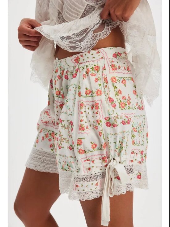 Free People Pants - Free People Blooming Lace Shorts- 14- White/Pink/Boho- MSRP $148